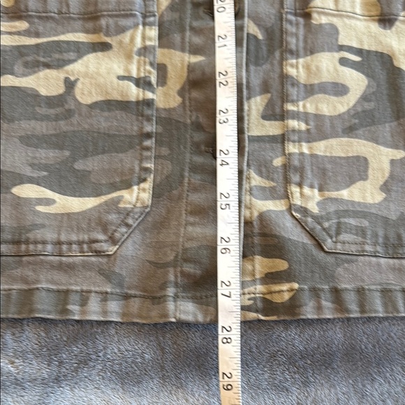 Sanctuary Women’s Camouflage Button-Up Jacket Size M - Picture 10 of 10